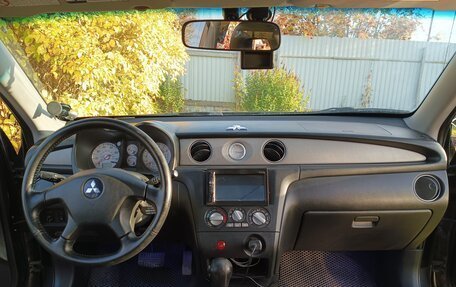 Mitsubishi Outlander III рестайлинг 3, 2003 год, 400 000 рублей, 7 фотография