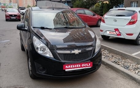 Chevrolet Spark III, 2011 год, 650 000 рублей, 3 фотография