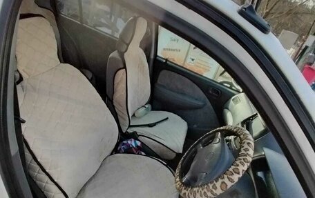 Toyota Raum I, 1998 год, 360 000 рублей, 2 фотография