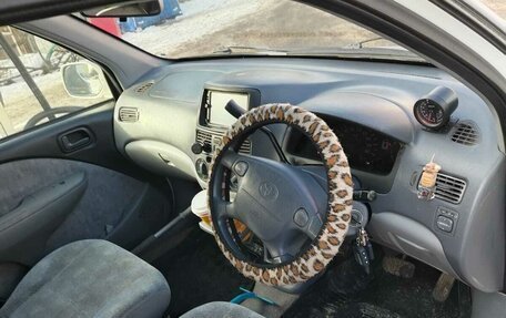 Toyota Raum I, 1998 год, 360 000 рублей, 4 фотография