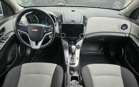 Chevrolet Cruze II, 2013 год, 865 000 рублей, 9 фотография