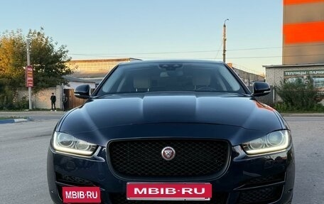 Jaguar XE I рестайлинг, 2015 год, 1 900 000 рублей, 1 фотография