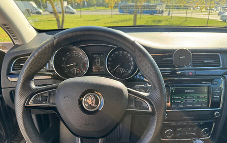 Skoda Superb III рестайлинг, 2015 год, 1 900 000 рублей, 11 фотография