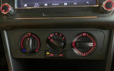 Volkswagen Polo VI (EU Market), 2020 год, 1 350 000 рублей, 15 фотография