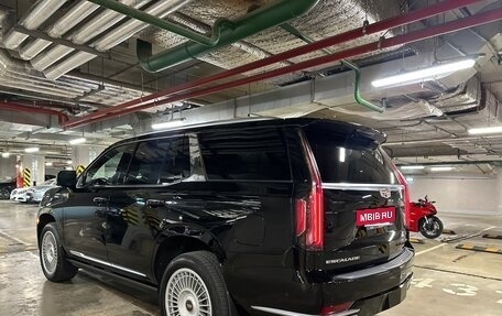 Cadillac Escalade V, 2022 год, 9 999 000 рублей, 6 фотография