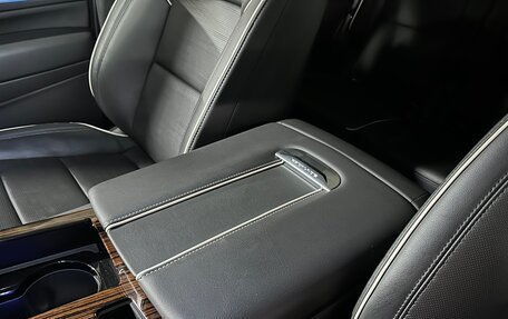 Cadillac Escalade V, 2022 год, 9 999 000 рублей, 26 фотография