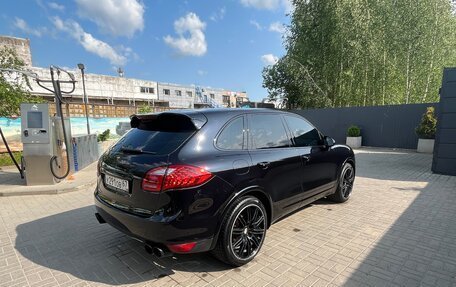 Porsche Cayenne III, 2011 год, 2 450 000 рублей, 14 фотография