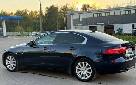 Jaguar XE I рестайлинг, 2015 год, 1 900 000 рублей, 12 фотография