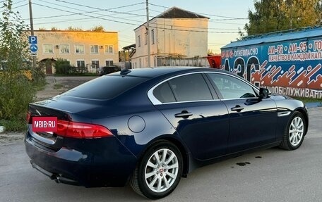 Jaguar XE I рестайлинг, 2015 год, 1 900 000 рублей, 9 фотография