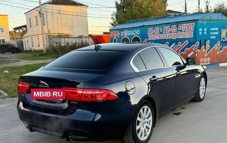 Jaguar XE I рестайлинг, 2015 год, 1 900 000 рублей, 4 фотография