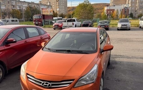 Hyundai Solaris II рестайлинг, 2015 год, 1 100 000 рублей, 1 фотография