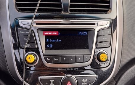 Hyundai Solaris II рестайлинг, 2015 год, 1 100 000 рублей, 8 фотография