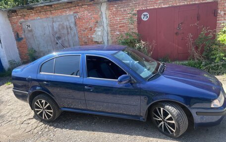 Skoda Octavia IV, 2010 год, 600 000 рублей, 3 фотография