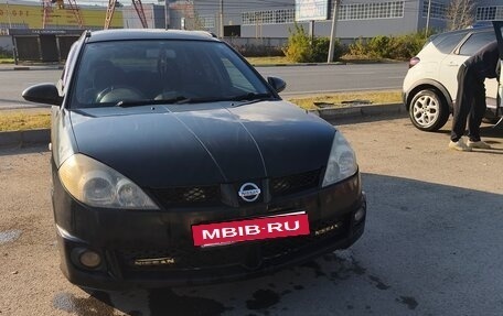 Nissan Wingroad III, 2001 год, 380 000 рублей, 2 фотография