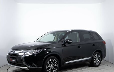Mitsubishi Outlander III рестайлинг 3, 2018 год, 1 700 000 рублей, 1 фотография