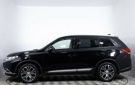 Mitsubishi Outlander III рестайлинг 3, 2018 год, 1 700 000 рублей, 8 фотография