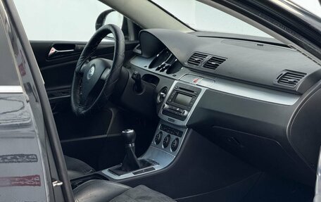Volkswagen Passat B6, 2005 год, 479 990 рублей, 9 фотография