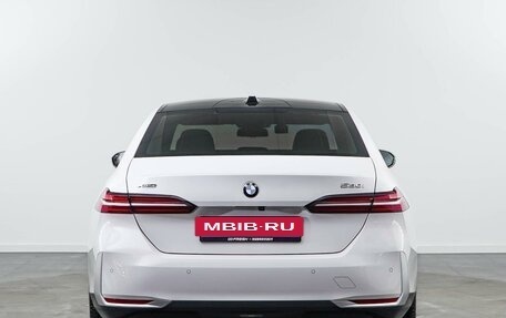 BMW 5 серия, 2023 год, 7 788 430 рублей, 4 фотография