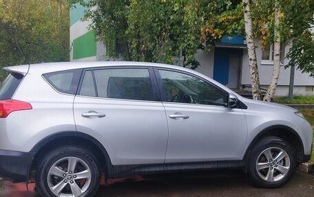 Toyota RAV4, 2014 год, 1 900 000 рублей, 2 фотография
