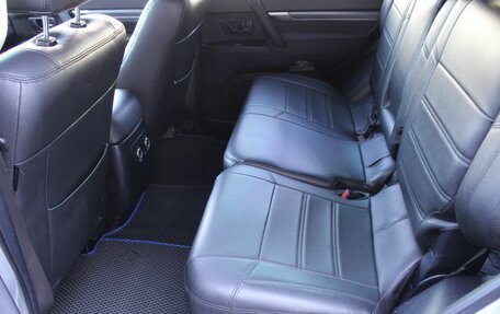 Mitsubishi Pajero IV, 2010 год, 1 550 000 рублей, 20 фотография