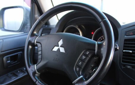 Mitsubishi Pajero IV, 2010 год, 1 550 000 рублей, 23 фотография