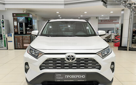 Toyota RAV4, 2019 год, 2 790 000 рублей, 6 фотография