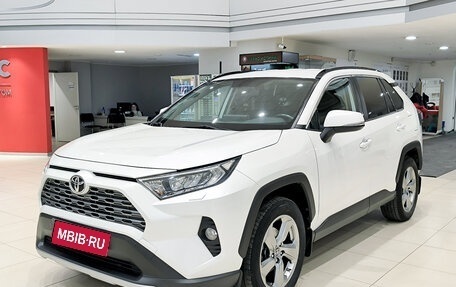 Toyota RAV4, 2019 год, 2 790 000 рублей, 5 фотография