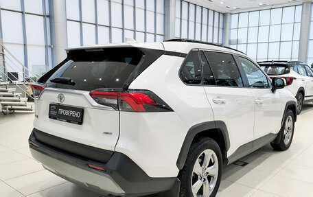 Toyota RAV4, 2019 год, 2 790 000 рублей, 9 фотография