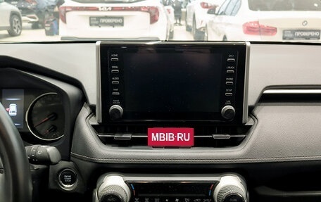 Toyota RAV4, 2019 год, 2 790 000 рублей, 19 фотография