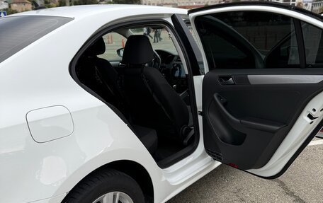 Volkswagen Jetta VI, 2016 год, 1 280 000 рублей, 5 фотография