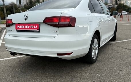 Volkswagen Jetta VI, 2016 год, 1 280 000 рублей, 3 фотография