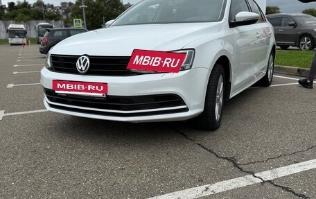 Volkswagen Jetta VI, 2016 год, 1 280 000 рублей, 2 фотография