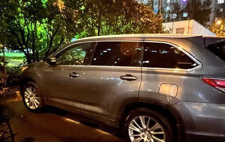Toyota Highlander III, 2015 год, 2 800 000 рублей, 12 фотография