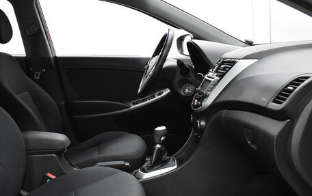 Hyundai Solaris II рестайлинг, 2011 год, 750 000 рублей, 10 фотография