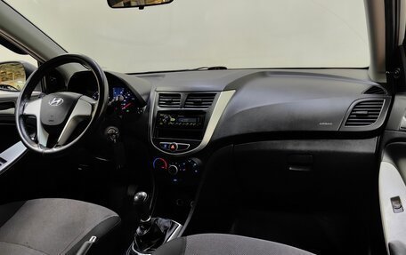 Hyundai Solaris II рестайлинг, 2012 год, 799 000 рублей, 13 фотография