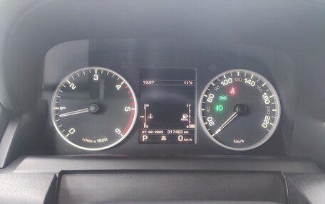 Land Rover Discovery IV, 2012 год, 2 000 000 рублей, 8 фотография