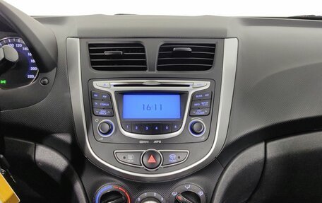Hyundai Solaris II рестайлинг, 2012 год, 699 000 рублей, 15 фотография