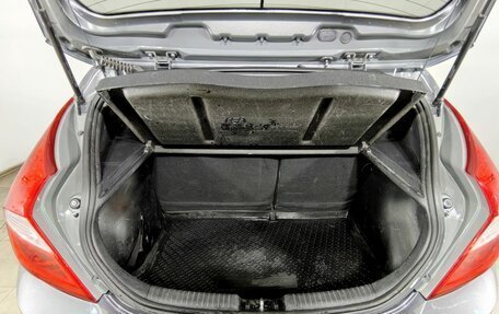 Hyundai Solaris II рестайлинг, 2012 год, 699 000 рублей, 24 фотография