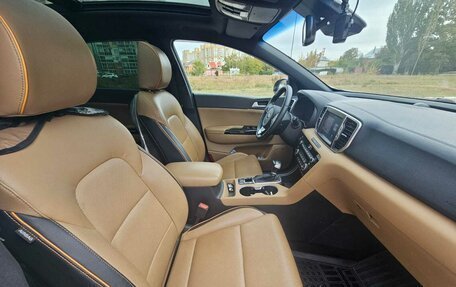 KIA Sportage IV рестайлинг, 2018 год, 2 800 000 рублей, 9 фотография