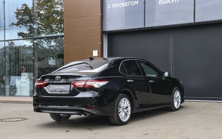 Toyota Camry, 2018 год, 3 200 000 рублей, 5 фотография