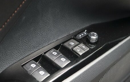 Toyota Camry, 2018 год, 3 200 000 рублей, 24 фотография