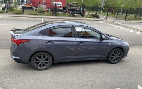 Hyundai Solaris II рестайлинг, 2021 год, 1 525 000 рублей, 5 фотография