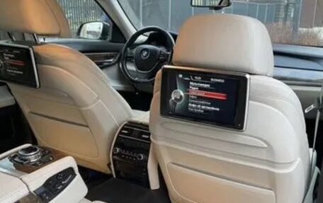 BMW 7 серия, 2014 год, 1 690 000 рублей, 3 фотография