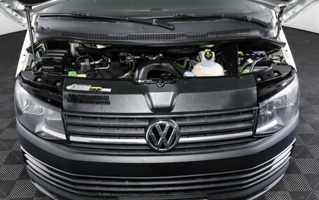 Volkswagen Transporter T6 рестайлинг, 2018 год, 1 997 000 рублей, 9 фотография