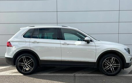 Volkswagen Tiguan II, 2018 год, 2 244 000 рублей, 5 фотография