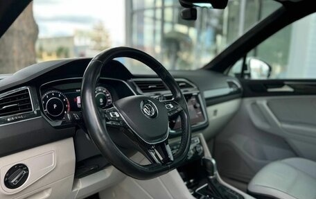 Volkswagen Tiguan II, 2018 год, 2 244 000 рублей, 14 фотография
