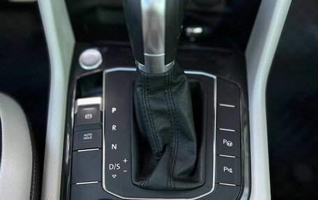 Volkswagen Tiguan II, 2018 год, 2 244 000 рублей, 19 фотография