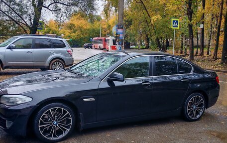 BMW 5 серия, 2013 год, 1 900 000 рублей, 2 фотография