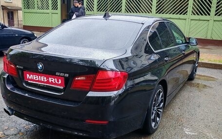 BMW 5 серия, 2013 год, 1 900 000 рублей, 4 фотография