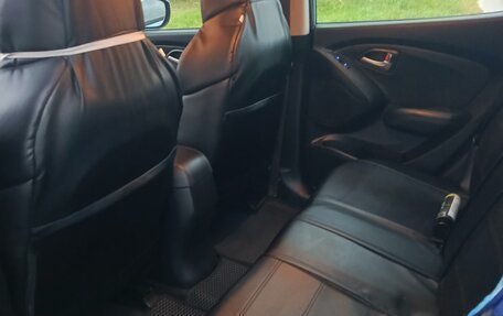 Hyundai ix35 I рестайлинг, 2012 год, 1 000 000 рублей, 7 фотография